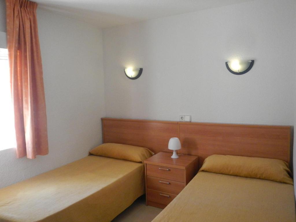 Las Carabelas Apartments Бенидорм Экстерьер фото